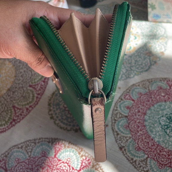 Kate Spade wallet - Picture 5 of 6